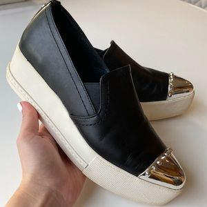 Wishbone Silver Studded Toe & Black Platform Shoes